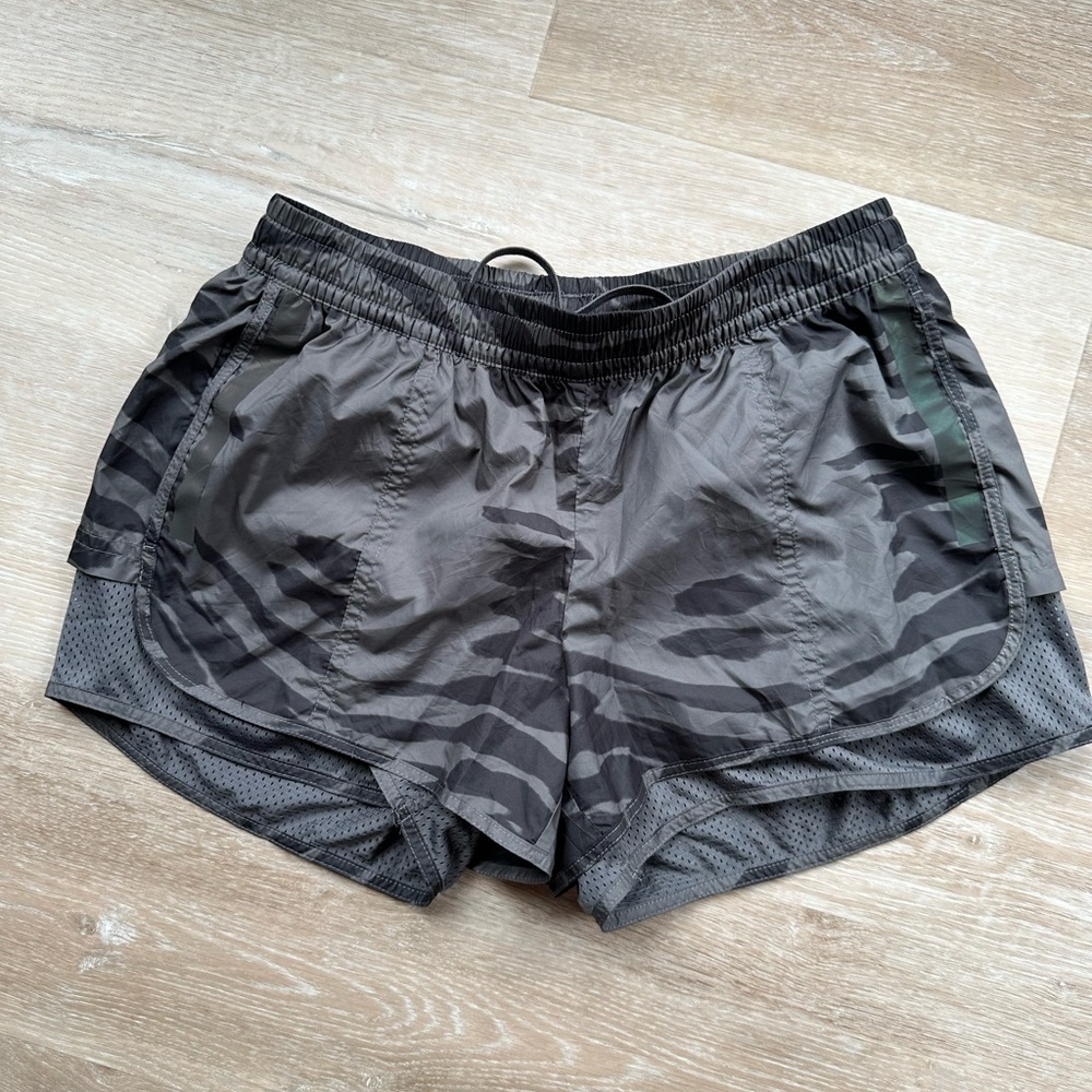 Stella McCartney Adidas Gray Graphic Print Women's Running Workout Shorts XS S